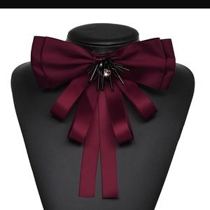 Women’s bow tie brooch/clip